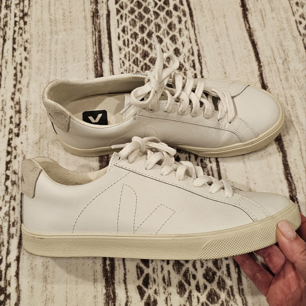 Veja Sneakers